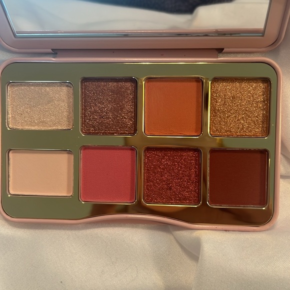 ✨Host Pick✨Too Faced Eyeshadow Palette - Picture 2 of 5